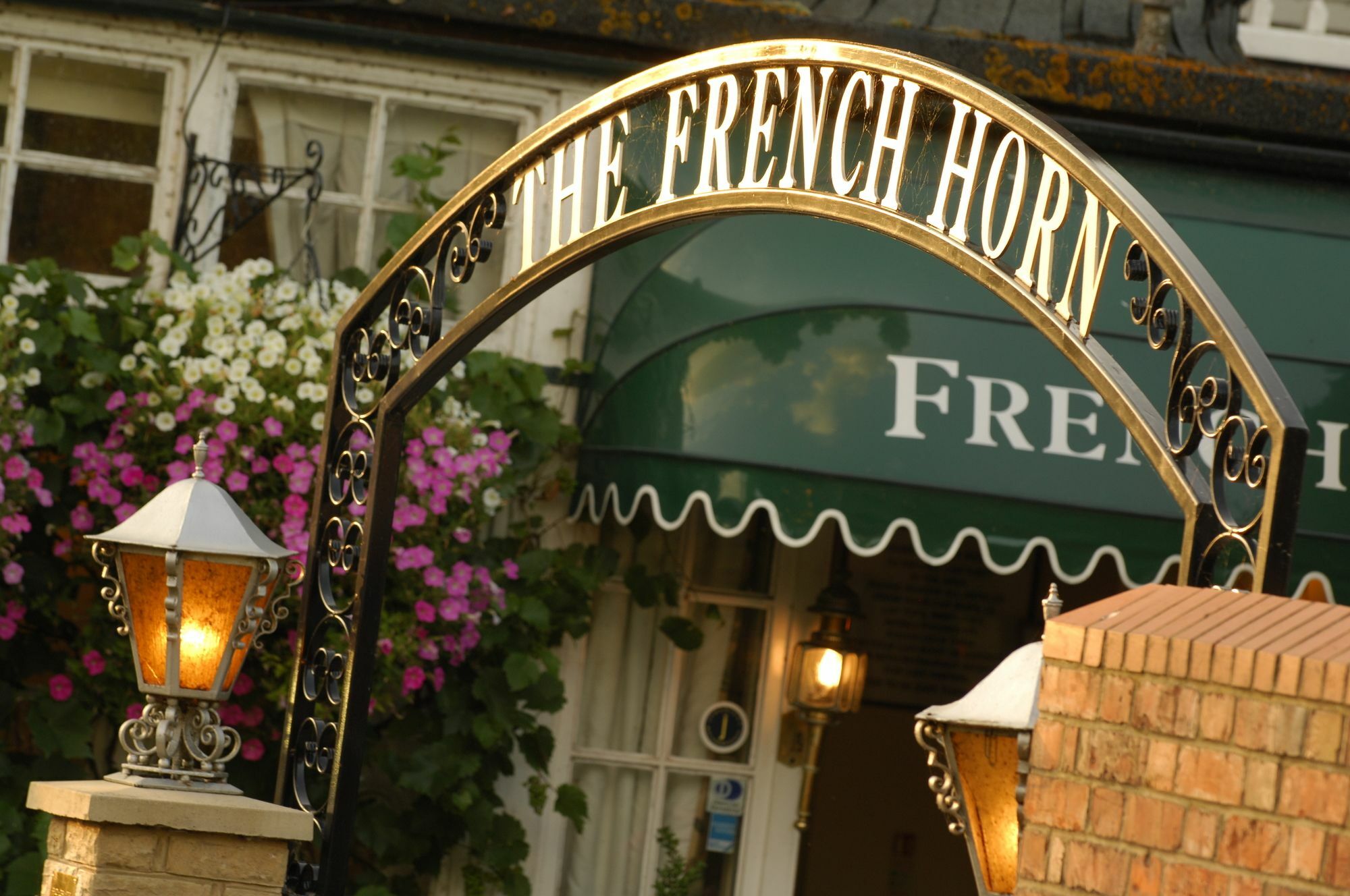 The French Horn Hotel Reading Kültér fotó